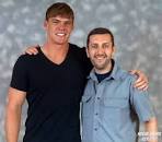Read more about the article How Tall is Alan Ritchson | Alan Ritchson Height